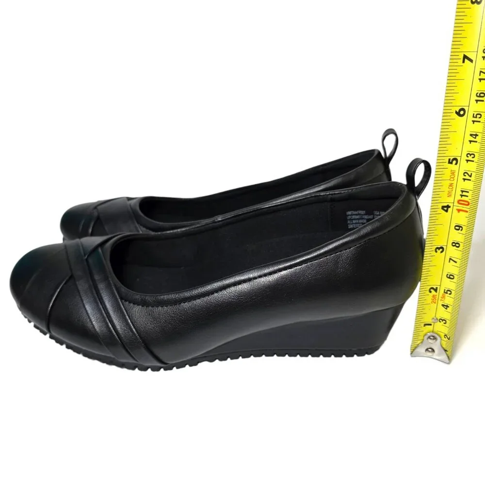 Women’s Black Slip-Resistant Wedge Flats